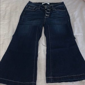 boot cut jeans